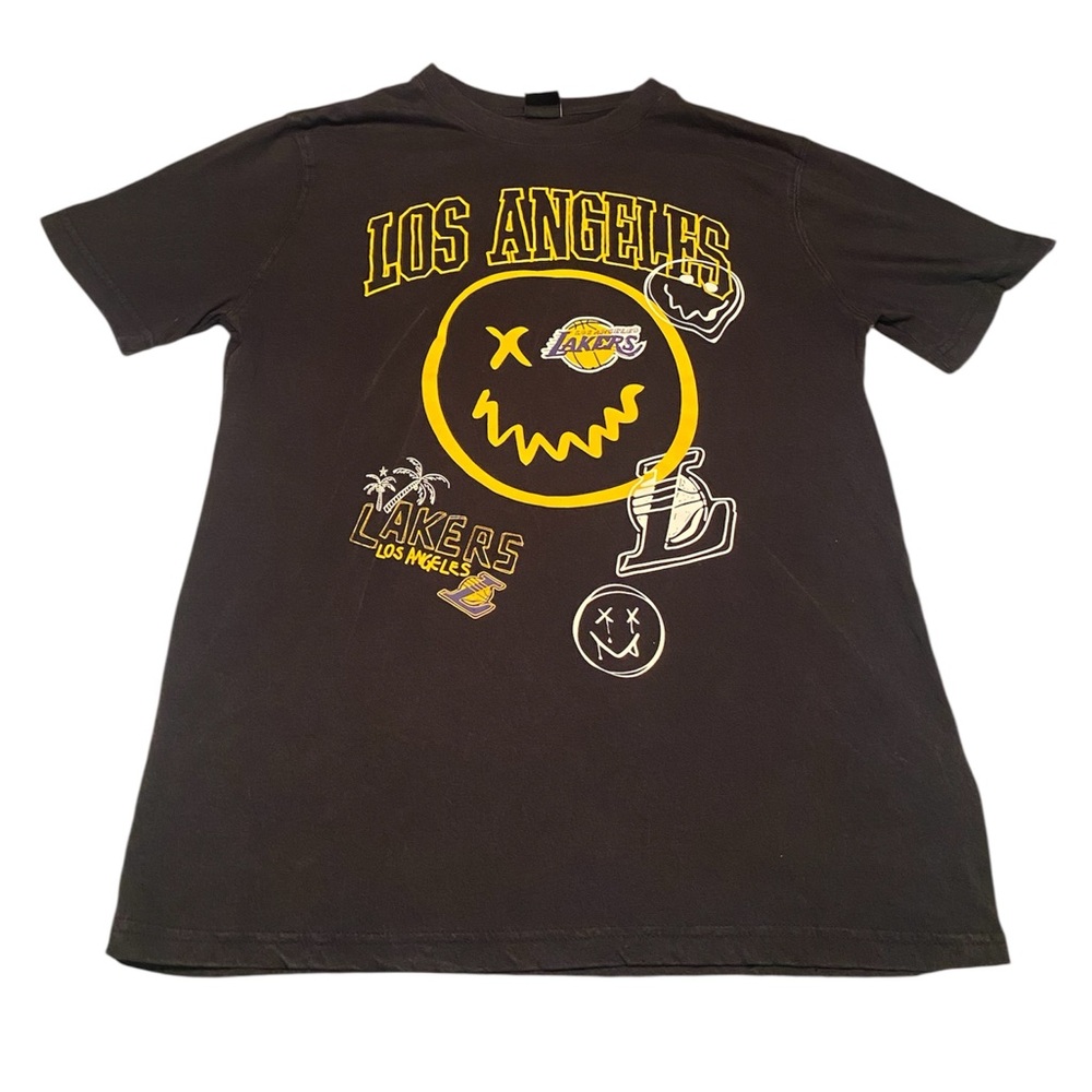 Los Angeles Lakers Smiley Face shirt by Ultra Game - Size Medium